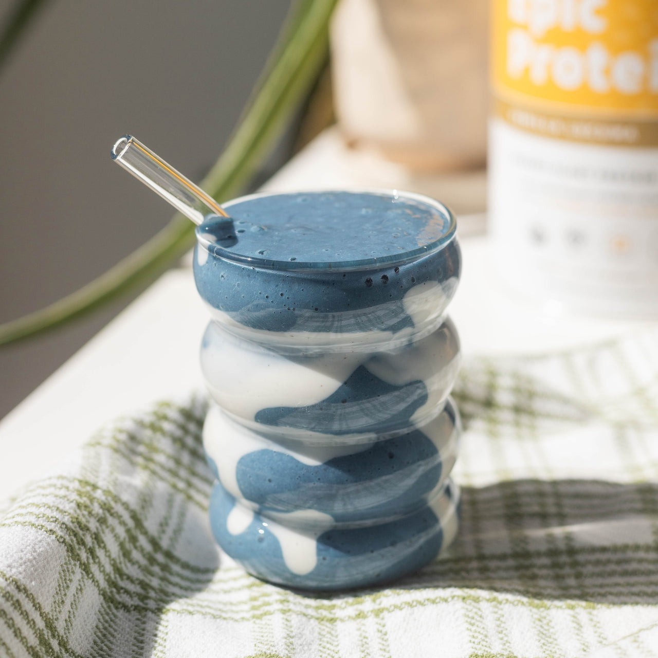 Blue Cloud Smoothie in Glass