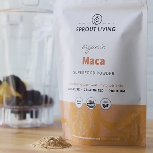 Maca powder and smoothie with fruit
