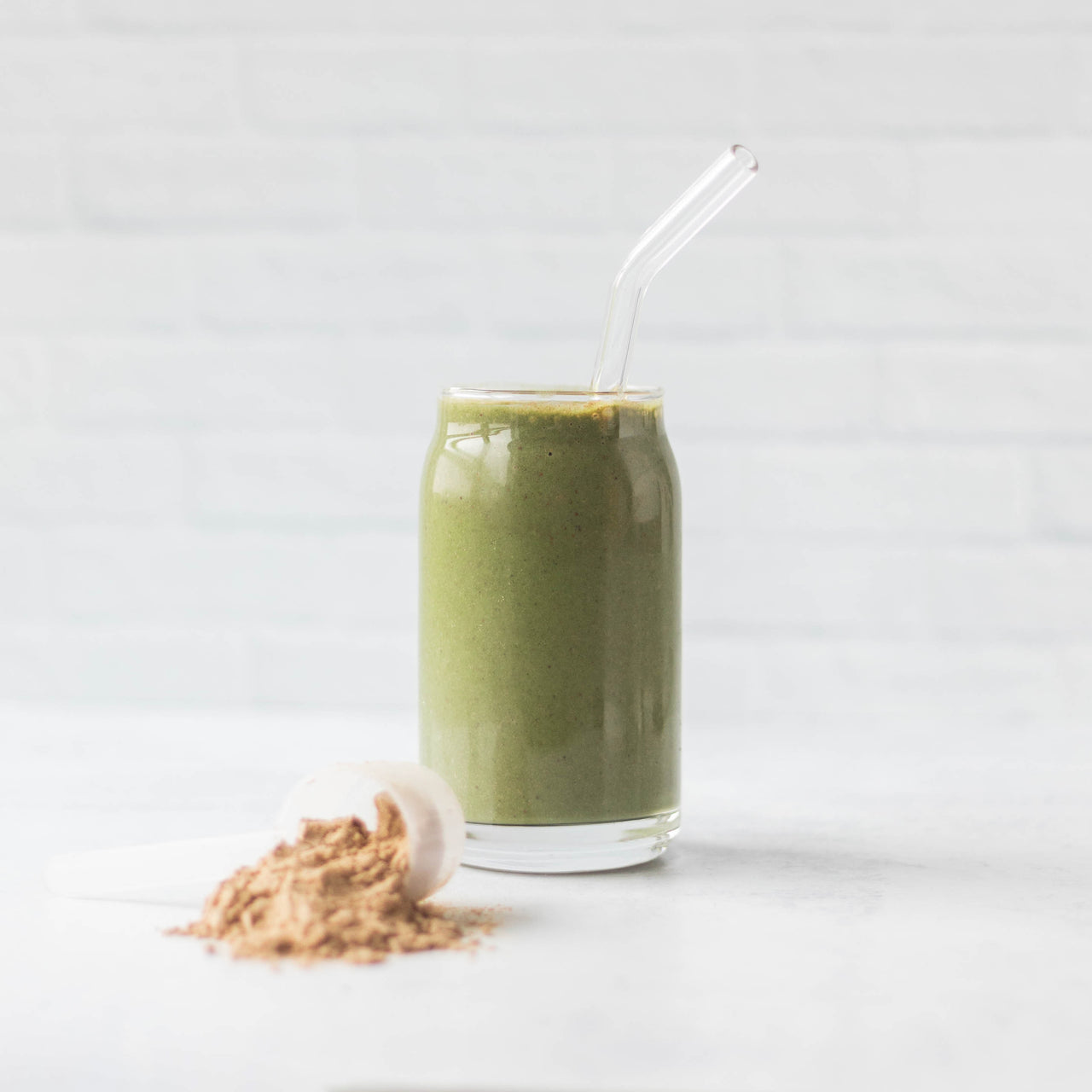 Green smoothie with Epic Protein Chocolate Maca protein powder