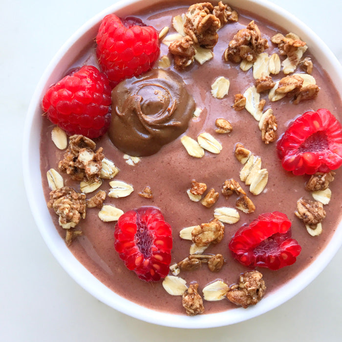 Raspberry Chocolate Maca smoothie bowl